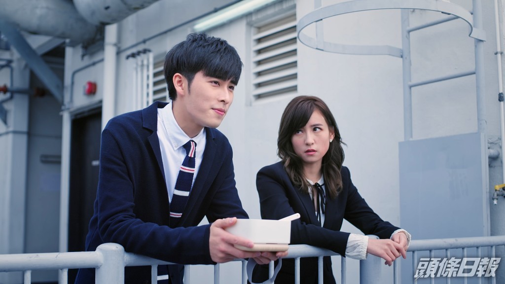 Phoebus和嘉倩在劇中，有多個時空都有感情戲。